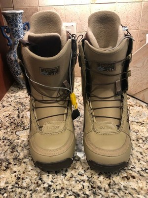 burton emerald boots
